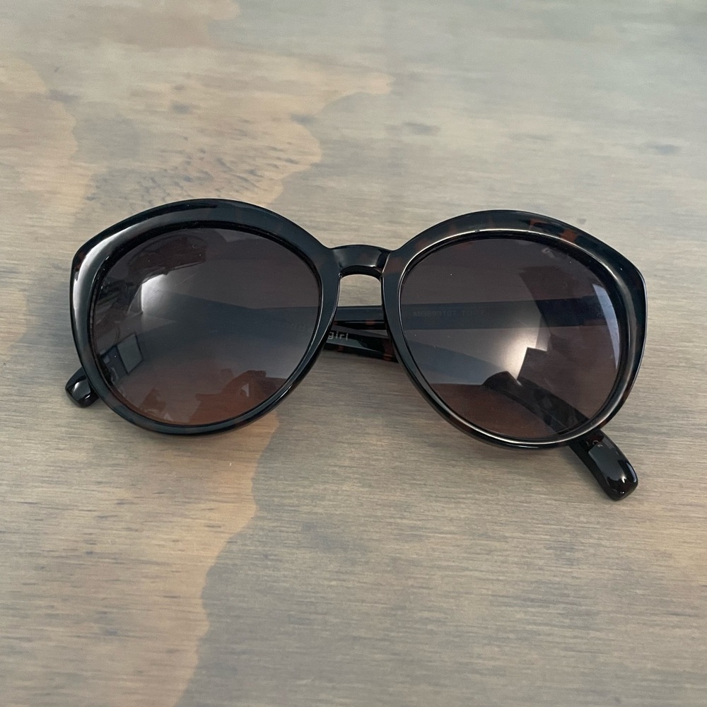 Madden Girl tortoise shell sunglasses